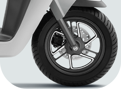 Diamond-cut 12-inch alloys